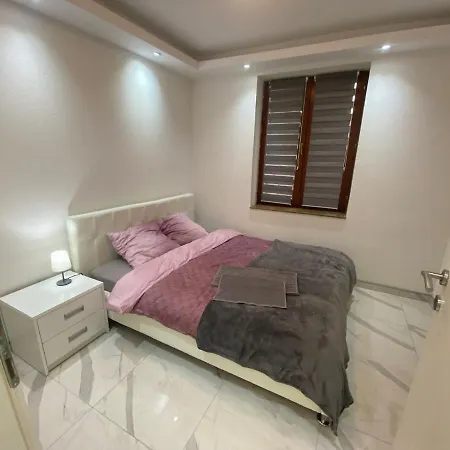 Stivi Deluxs 2 Apartamento *